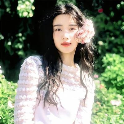 三块广告牌